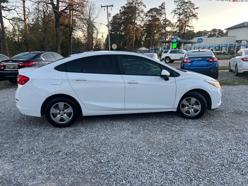 Chevrolet Cruze LS Auto 2018