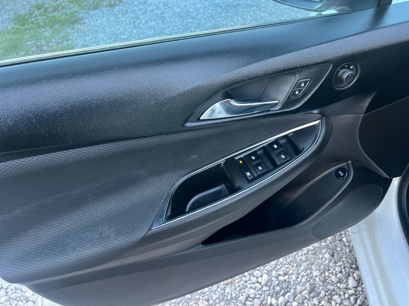 Chevrolet Cruze LS Auto 2018