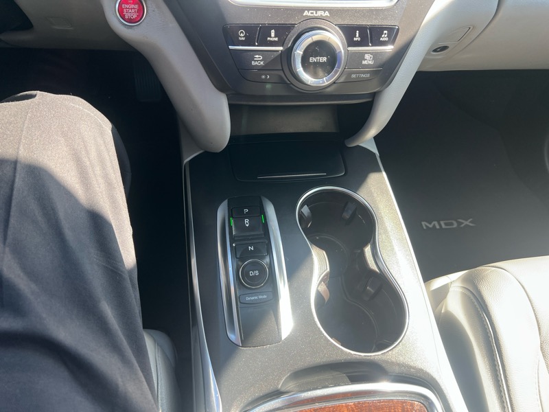 Acura MDX 9-Spd AT w/Tech Package 2017