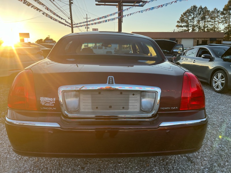 Lincoln Town Car Signature 2004