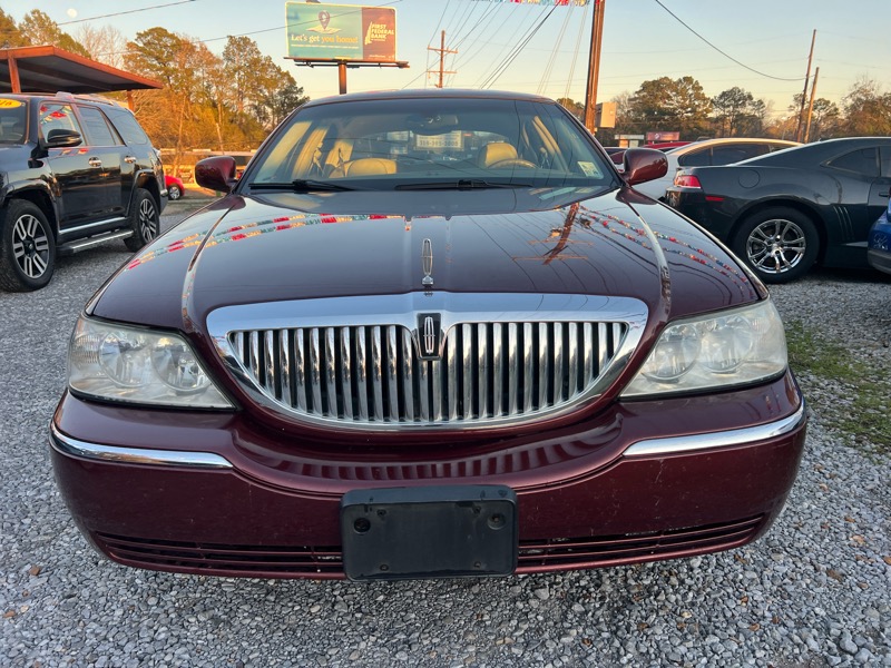 Lincoln Town Car Signature 2004