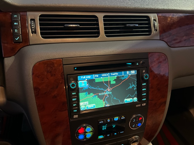 Chevrolet Tahoe LTZ 4WD 2010