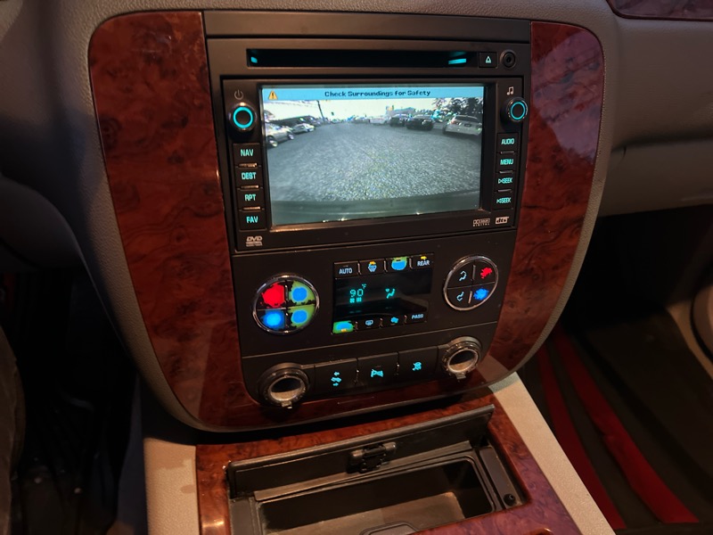 Chevrolet Tahoe LTZ 4WD 2010