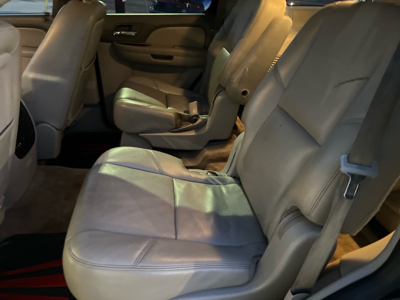 Chevrolet Tahoe LTZ 4WD 2010