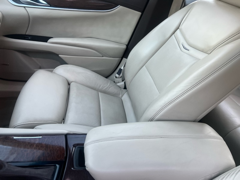 Cadillac XTS Premium 2013