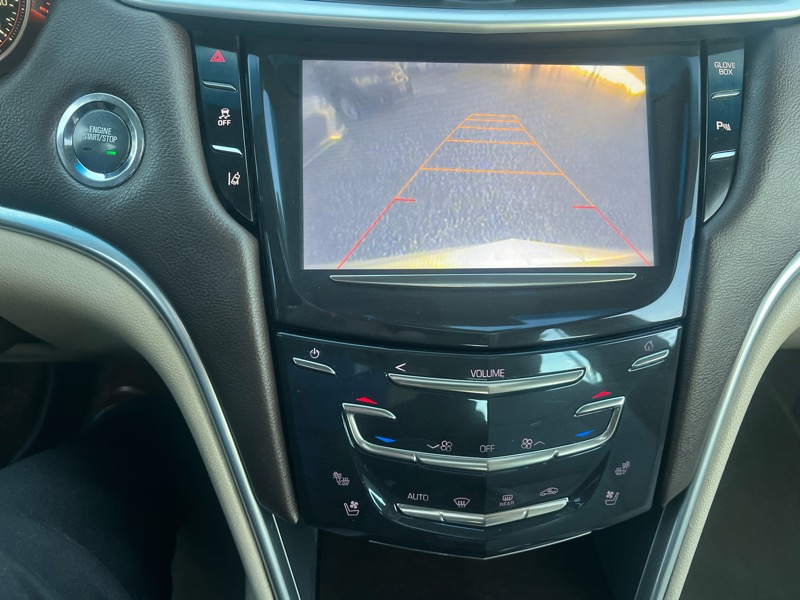 Cadillac XTS Premium 2013