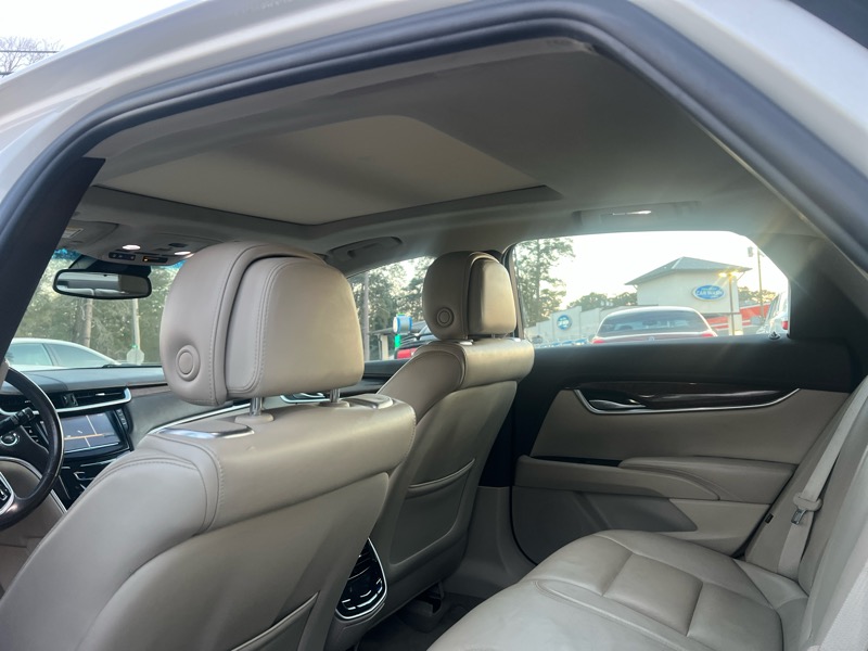 Cadillac XTS Premium 2013