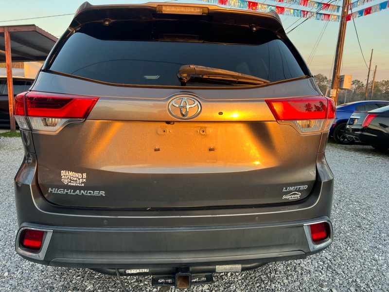 Toyota Highlander Limited Platinum FWD V6 2017