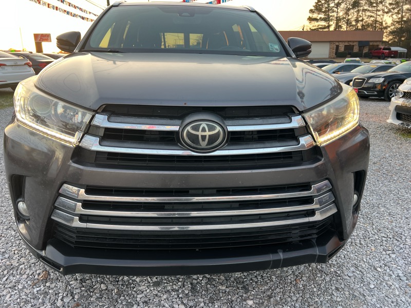 Toyota Highlander Limited Platinum FWD V6 2017