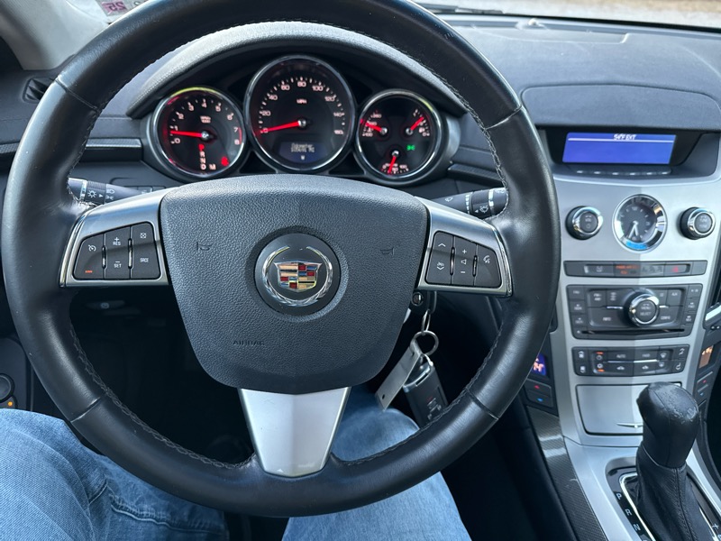 Cadillac CTS 3.0L Luxury 2011