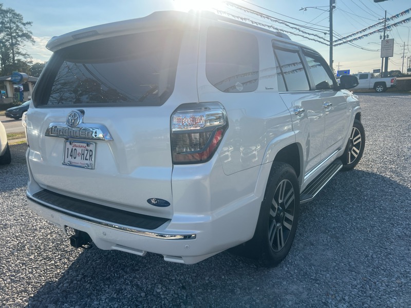 Toyota 4Runner SR5 2WD 2019