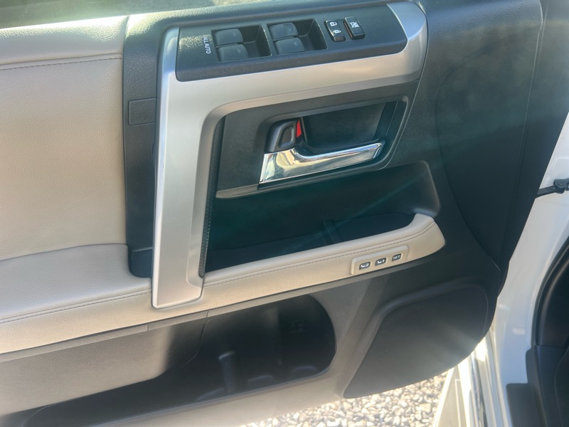 Toyota 4Runner SR5 2WD 2019