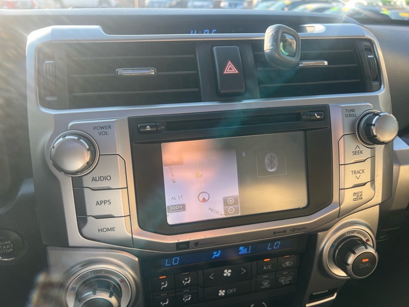 Toyota 4Runner SR5 2WD 2019