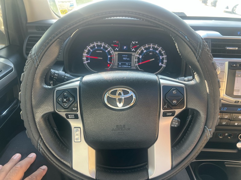 Toyota 4Runner SR5 2WD 2019