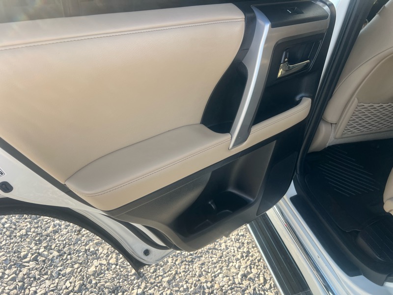 Toyota 4Runner SR5 2WD 2019