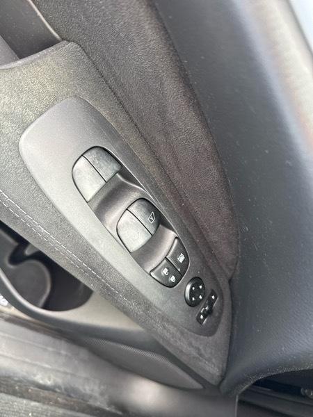 Nissan Pathfinder SV 2WD 2015