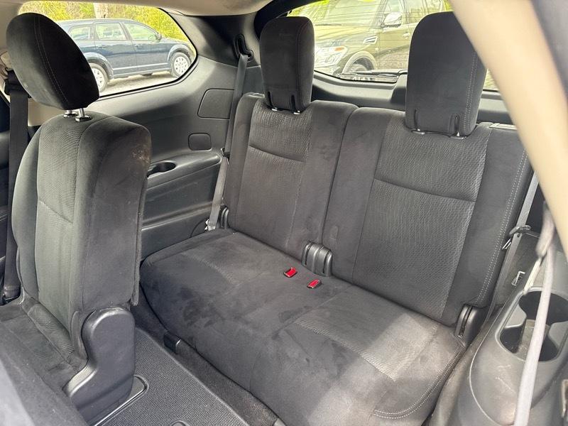 Nissan Pathfinder SV 2WD 2015