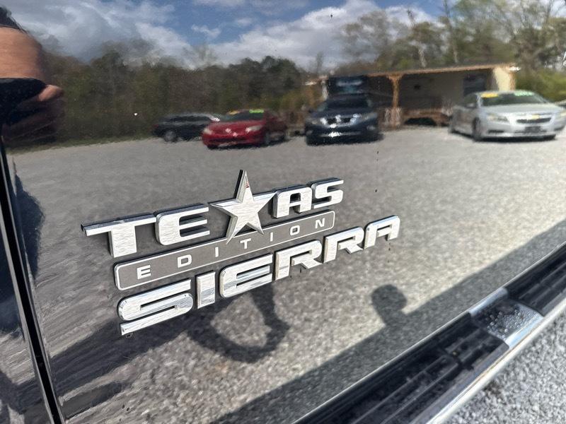 GMC Sierra 1500 SLE Crew Cab 2WD 2013