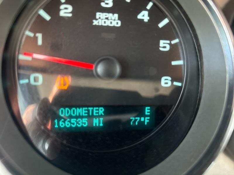 GMC Sierra 1500 SLE Crew Cab 2WD 2013