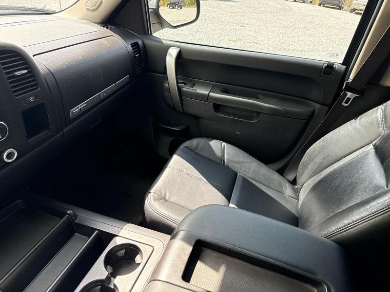 GMC Sierra 1500 SLE Crew Cab 2WD 2013