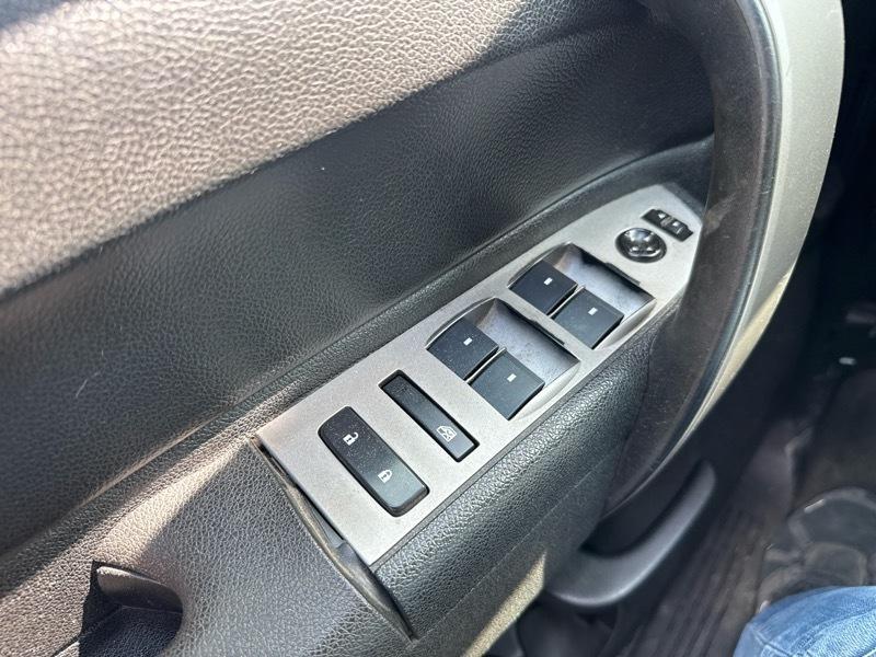 GMC Sierra 1500 SLE Crew Cab 2WD 2013