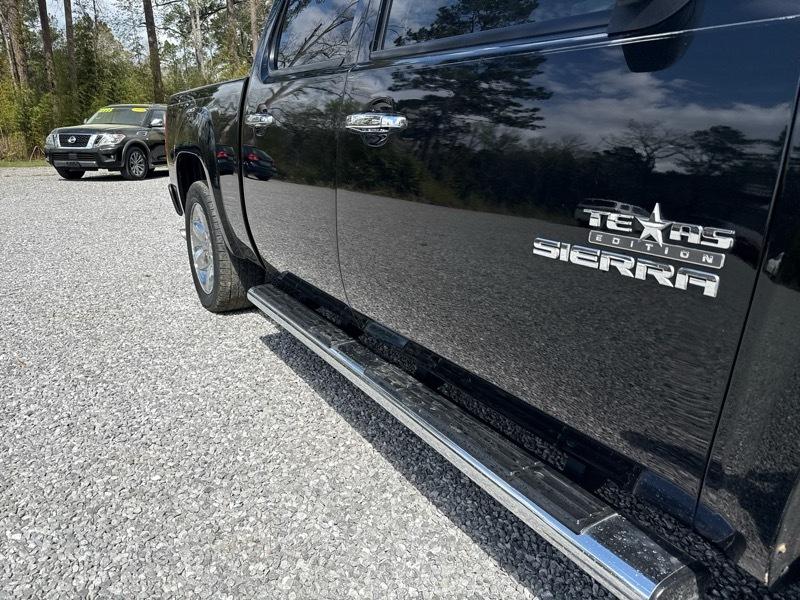 GMC Sierra 1500 SLE Crew Cab 2WD 2013