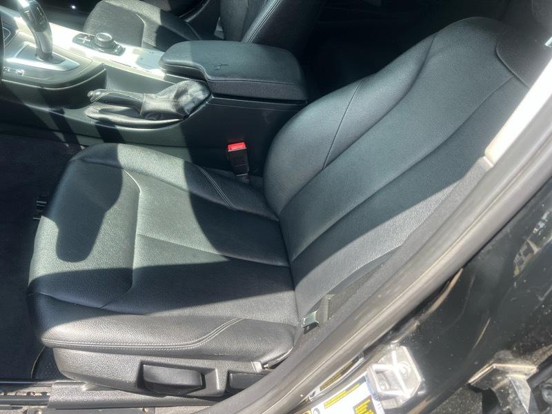 BMW 3-Series 320i Sedan 2016