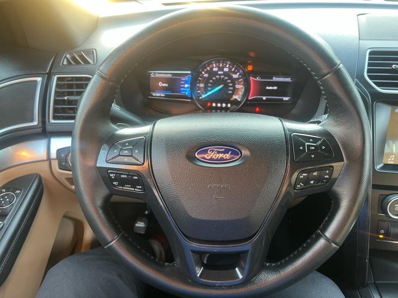 Ford Explorer 4dr XLT 2017