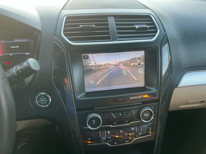 Ford Explorer 4dr XLT 2017