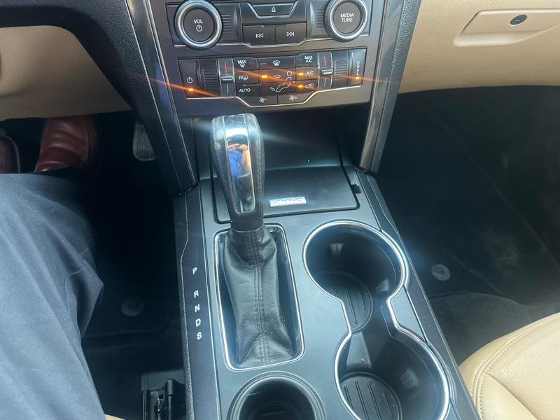 Ford Explorer 4dr XLT 2017