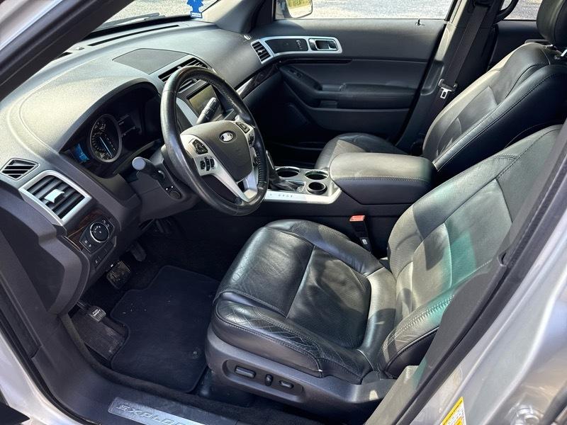 Ford Explorer Limited FWD 2014