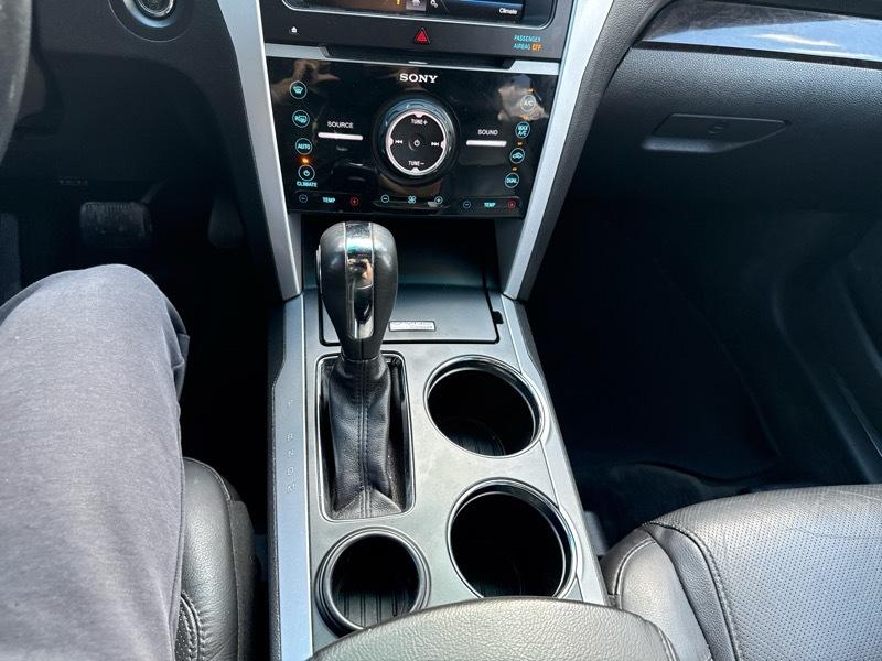 Ford Explorer Limited FWD 2014