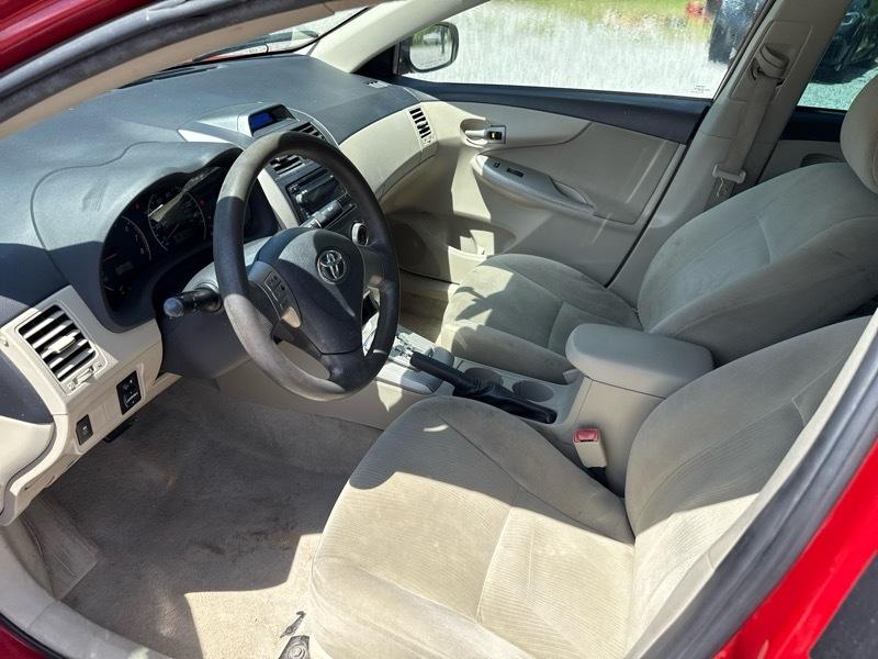 Toyota Corolla S 5-Speed MT 2012