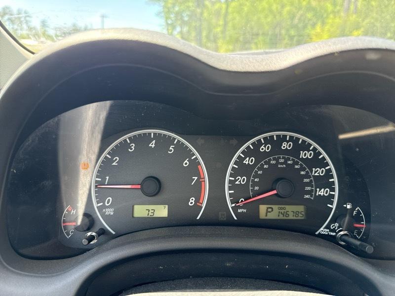 Toyota Corolla S 5-Speed MT 2012