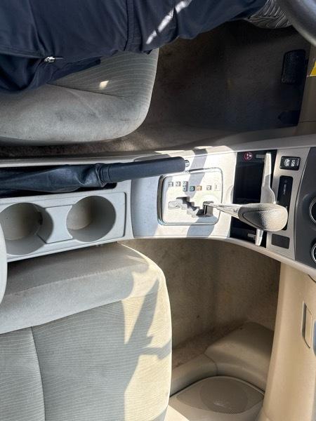 Toyota Corolla S 5-Speed MT 2012