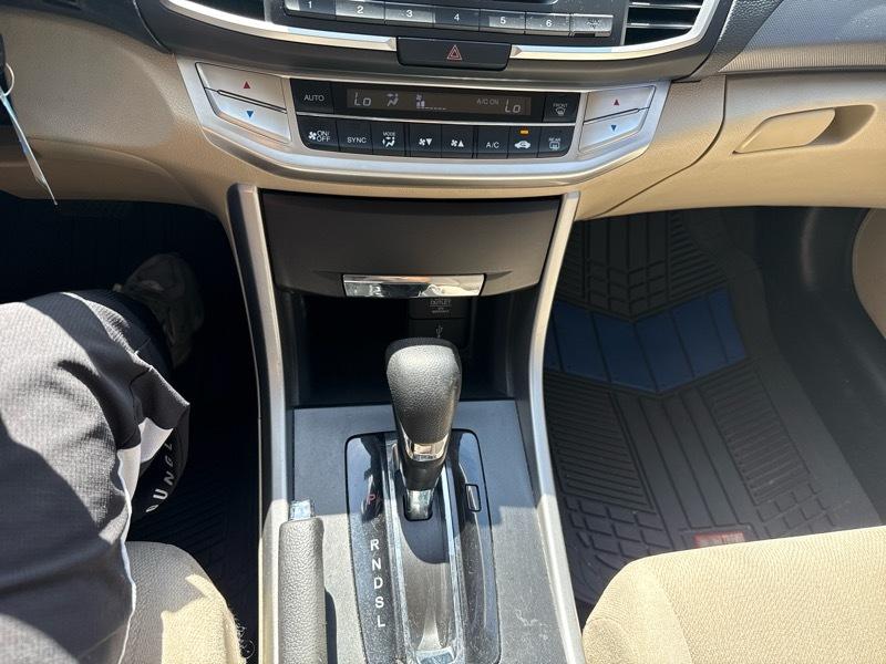 Honda Accord LX Sedan CVT 2013