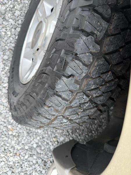 Ford Explorer Sport Trac XLS 2WD 2003