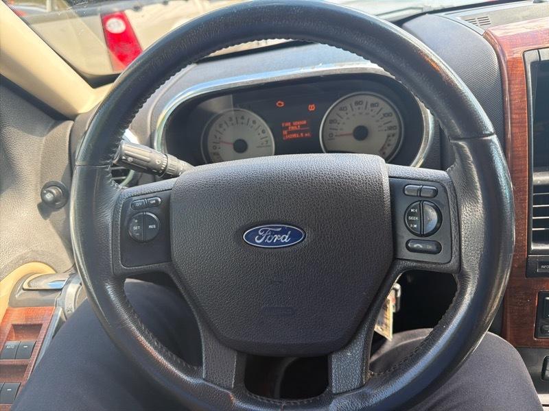 Ford Explorer Eddie Bauer 4WD 2010