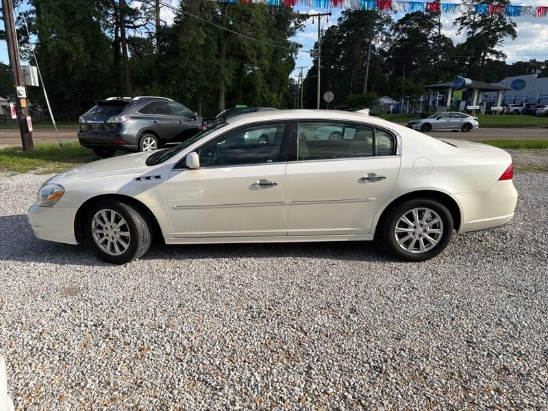 Buick Lucerne CXL 2011