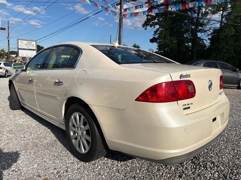Buick Lucerne CXL 2011
