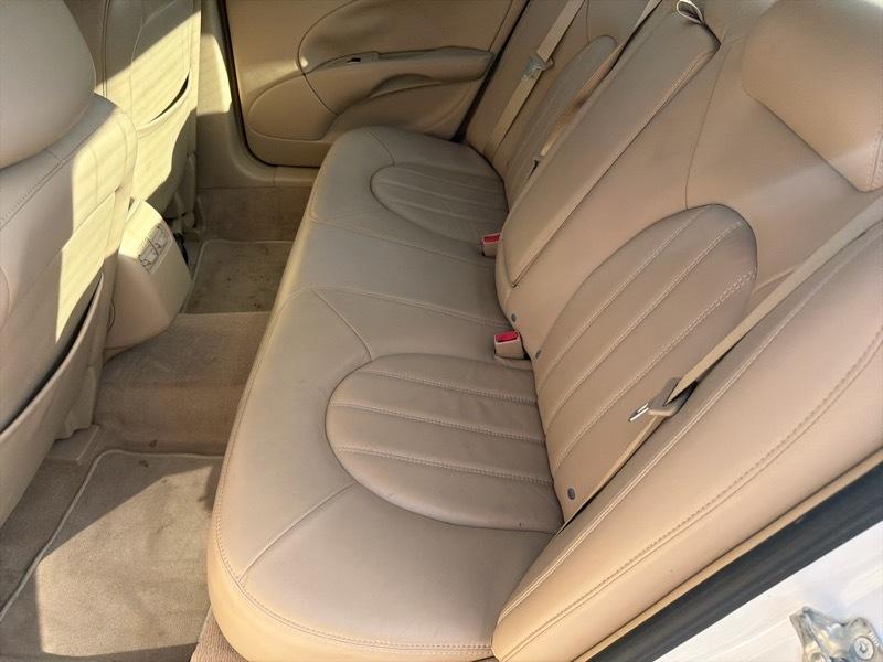 Buick Lucerne CXL 2011