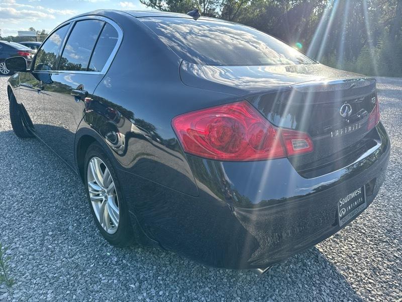 Infiniti G37 Journey 2012