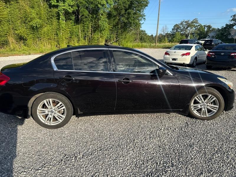 Infiniti G37 Journey 2012