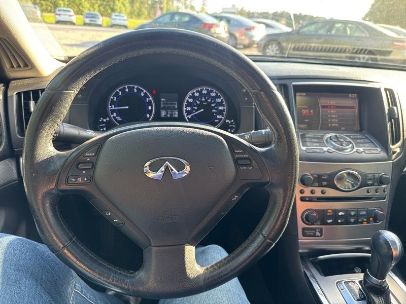 Infiniti G37 Journey 2012