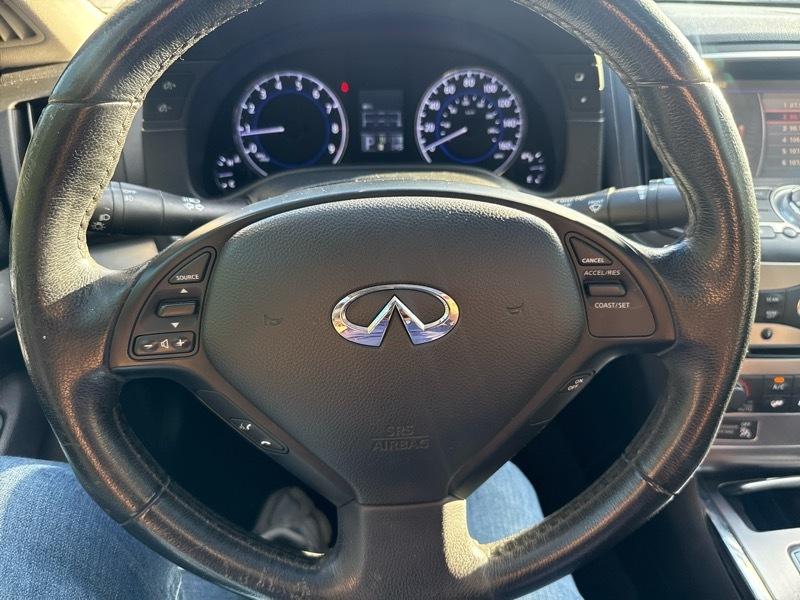 Infiniti G37 Journey 2012
