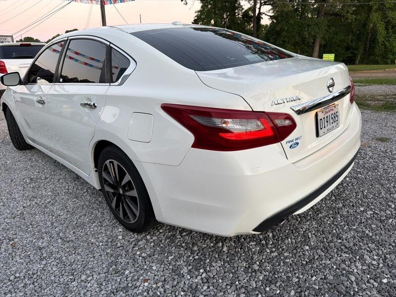 Nissan Altima 2.5 SV 2018