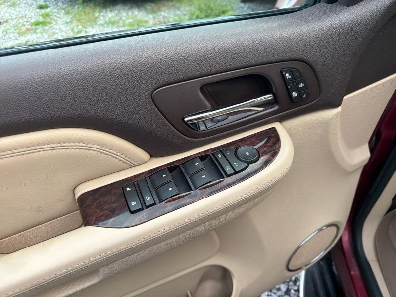 GMC Yukon Denali 2WD 2008
