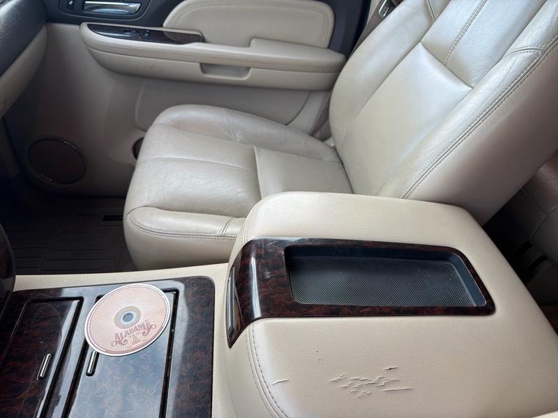 GMC Yukon Denali 2WD 2008