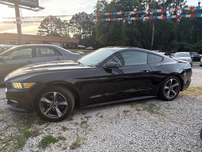 Ford Mustang V6 Coupe 2015