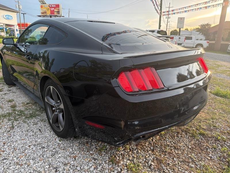 Ford Mustang V6 Coupe 2015